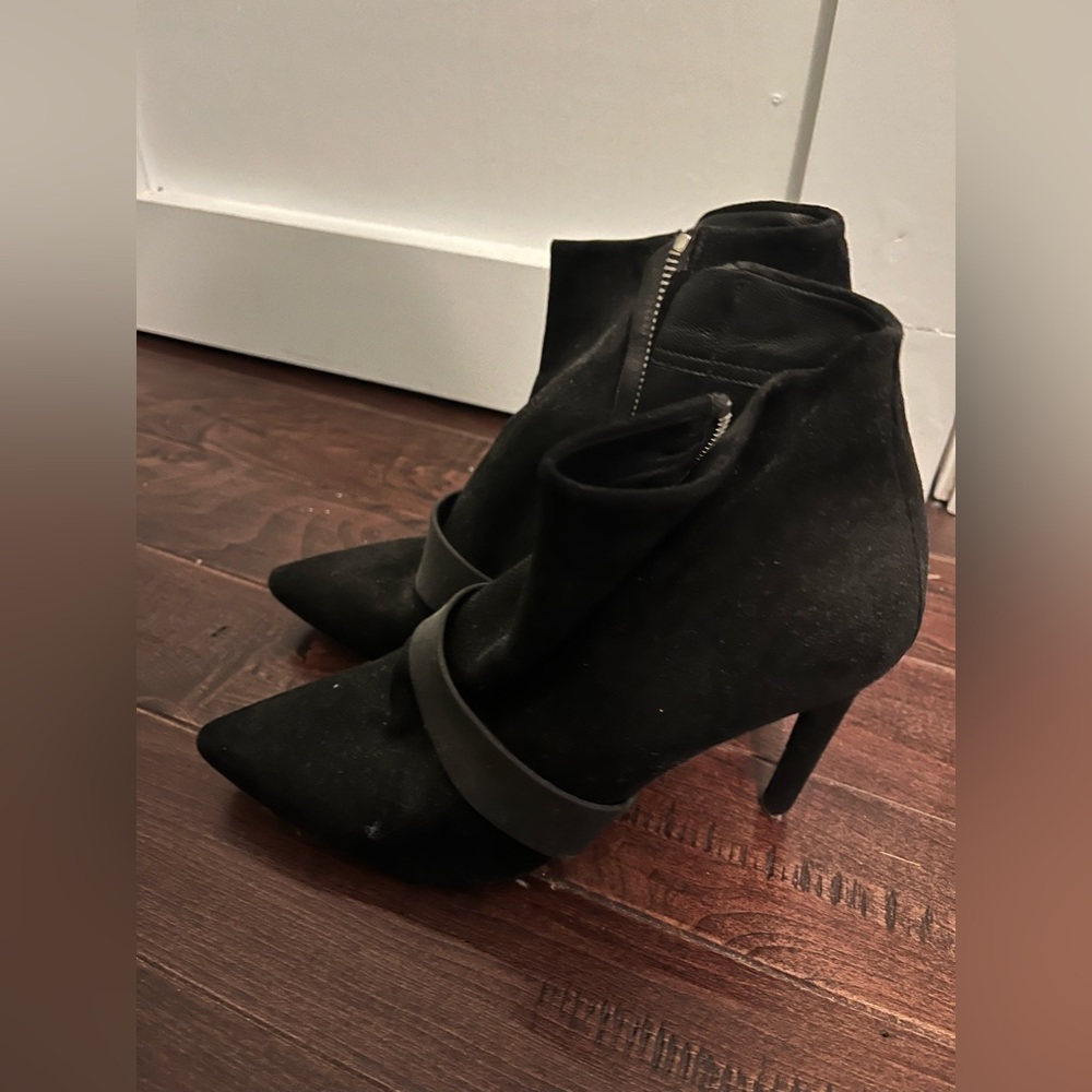 Proenza Shouler size 7 cute suede boots